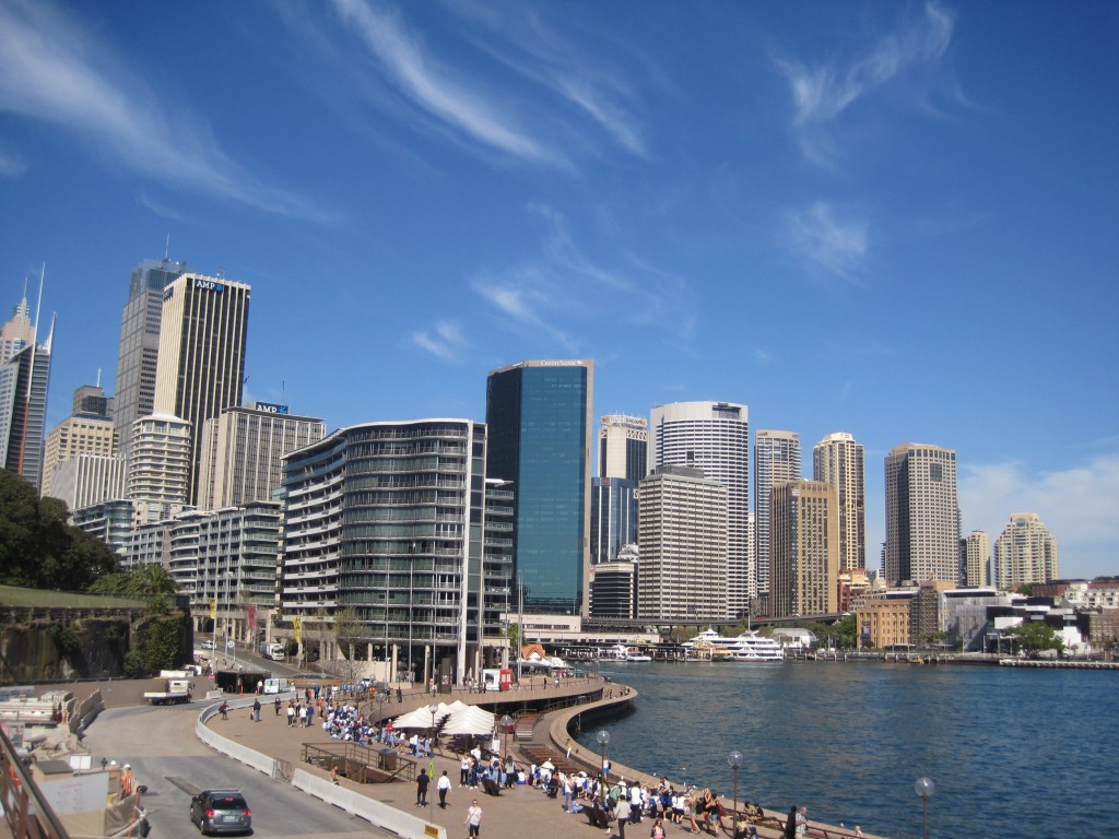 Sydney cove，游客如织